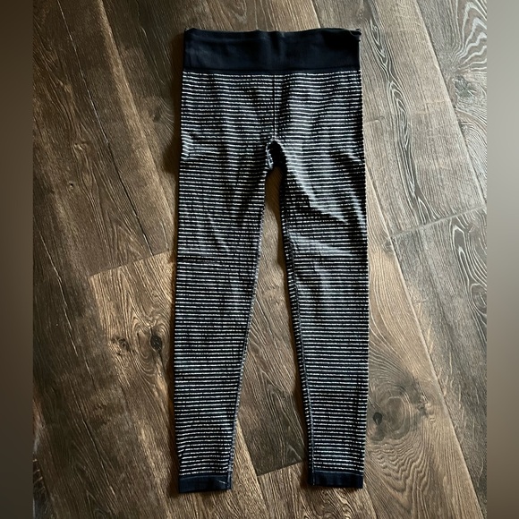 Athleta Black Leggings - NWOT - Picture 2 of 5